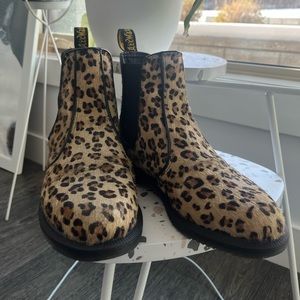 Dr. Martens - Beautiful Leopard Print Boots